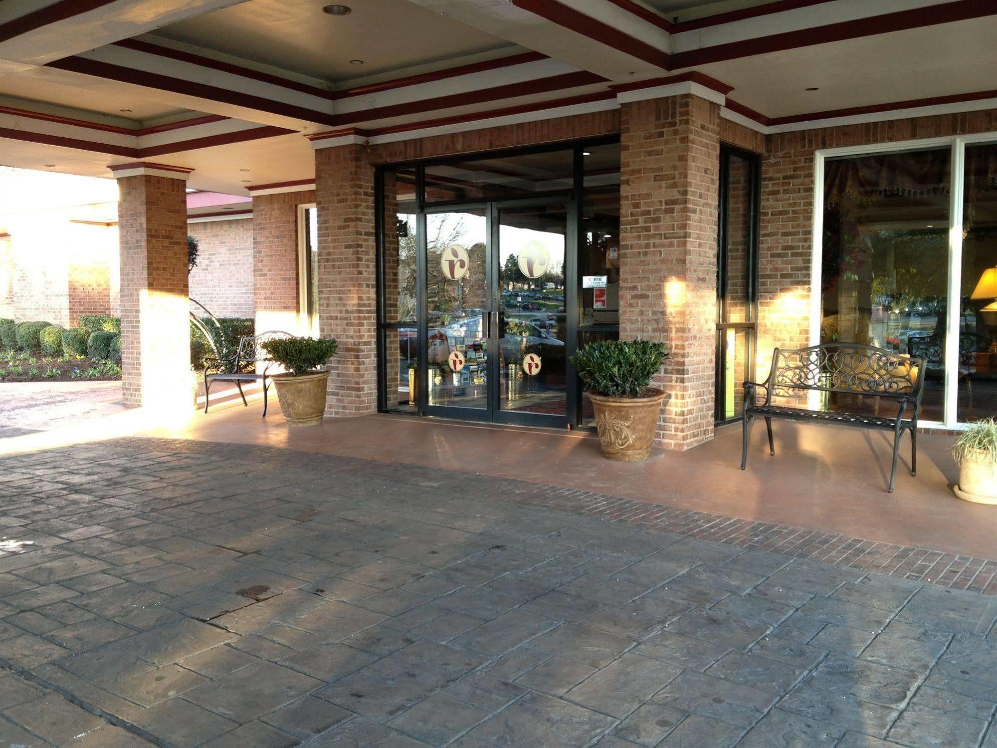 Magnuson Grand Hotel And Conference Center Tyler Exterior foto
